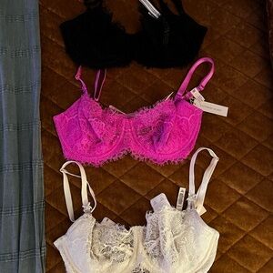 Victoria’s Secret bra x3